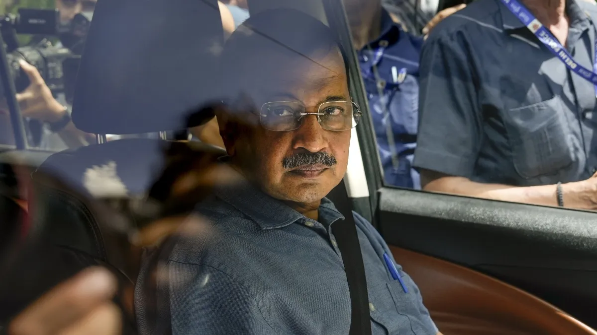 दिल्ली आबकारी मामला: केजरीवाल को मिली राहत के खिलाफ सीबीआई की याचिका पर सुनवाई, सोमवार तक जवाब दाखिल करने के निर्देश