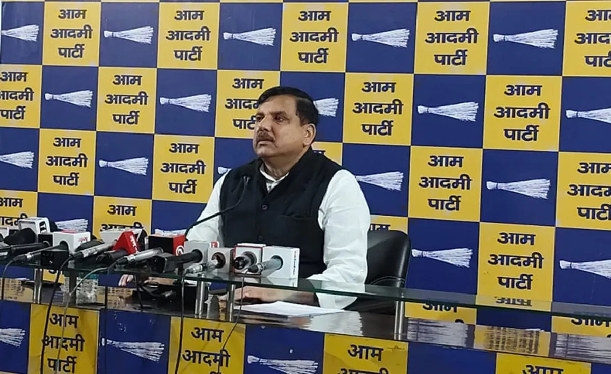 AAP को बड़ा झटका: 7 बागी सांसदों के BJP में विलय को राज्यसभा से मंजूरी