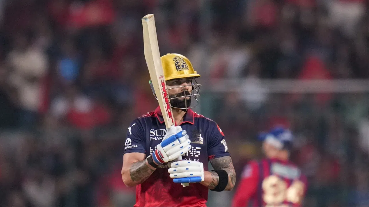 RCB vs DC IPL 2026: टॉस जीतकर दिल्ली ने चुनी गेंदबाजी, चिन्नास्वामी में रोमांचक मुकाबला