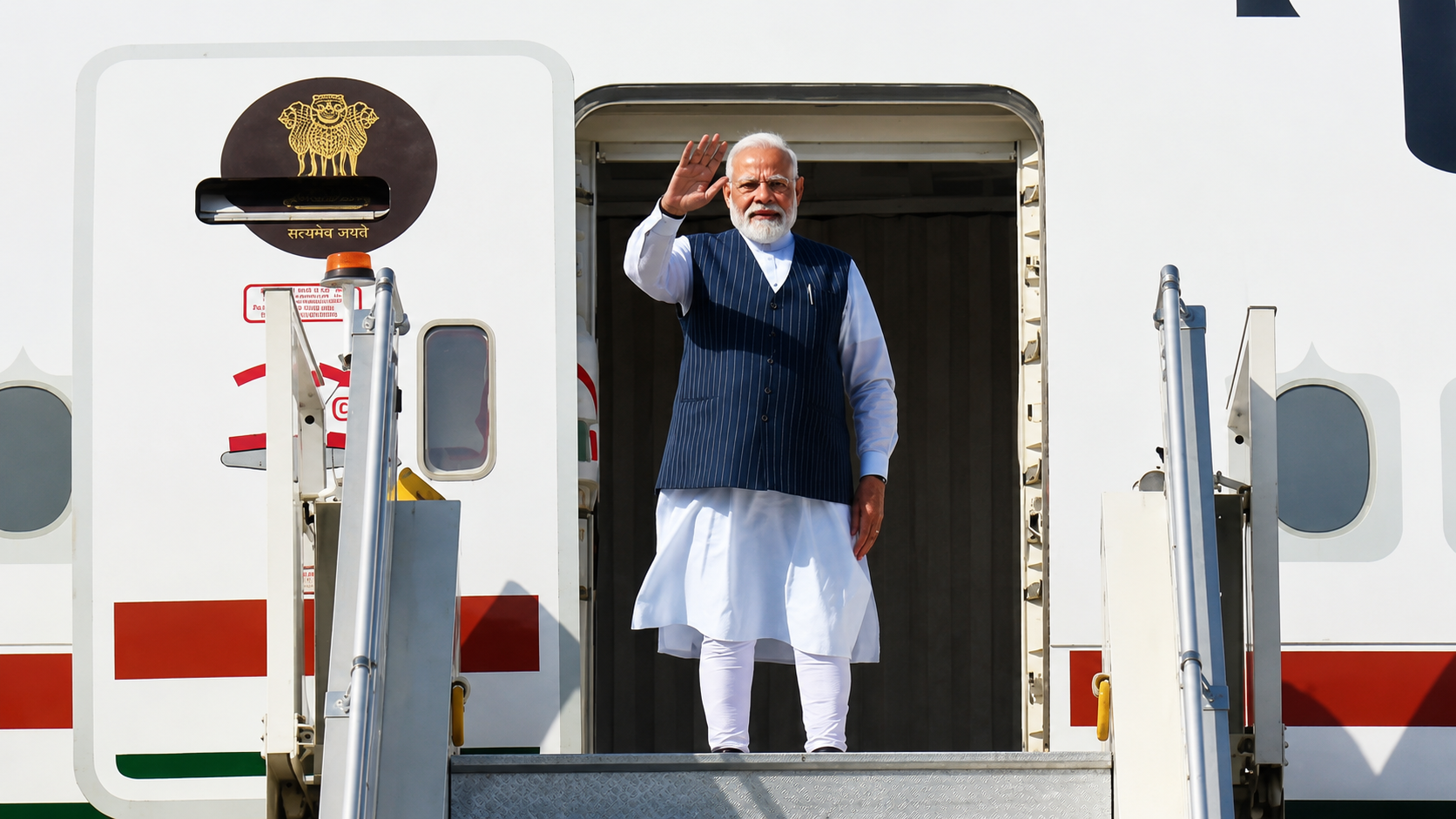 विदेश यात्रा पर टैक्स लगाने की खबरों को PM मोदी ने बताया झूठ, बोले- ऐसा कोई प्रस्ताव नहीं