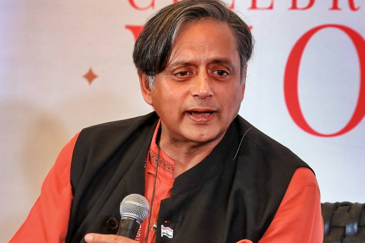 ‘हटाए गए वोटर्स की वजह से बंगाल में बीजेपी को मिला फायदा’, शशि थरूर ने SIR प्रक्रिया पर उठाए सवाल