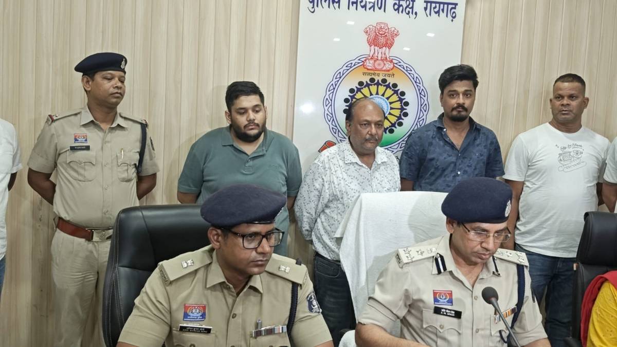 रायगढ़ में ऑनलाइन क्रिकेट सट्टा सिंडिकेट का भंडाफोड़, 1 करोड़ से ज्यादा कैश और हवाला नेटवर्क का खुलासा