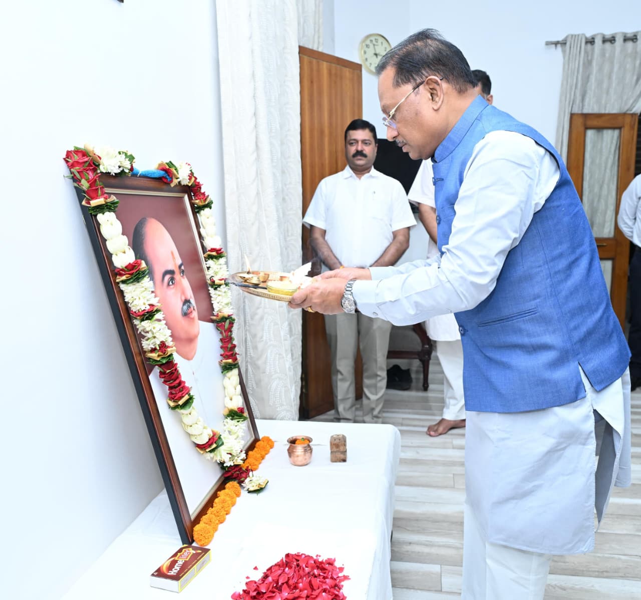 CM साय ने डॉ. श्यामा प्रसाद मुखर्जी को दी श्रद्धांजलि, कहा- उनके आदर्श आज भी देश को दिखा रहे राह