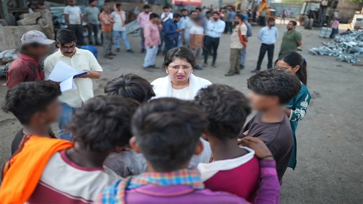 विश्व बाल श्रम निषेध दिवस पर बड़ी कार्रवाई, छत्तीसगढ़ में 20 बच्चों का रेस्क्यू, उरला फैक्ट्री से मिले 9 नाबालिग