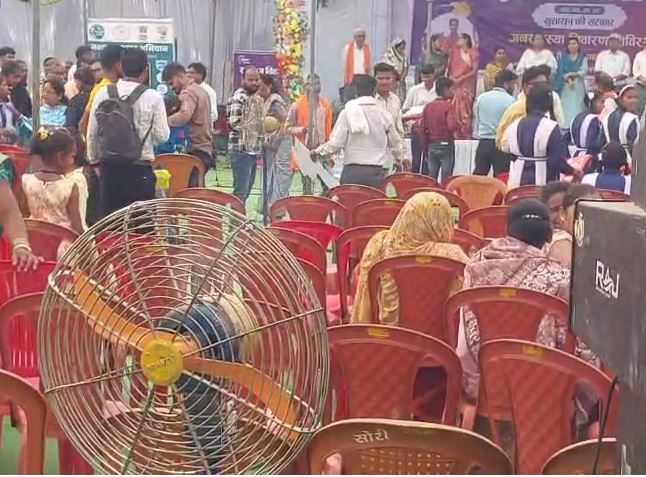 सुशासन तिहार में बड़ा हादसा टला: पंडाल के पंखे में ब्लास्ट, आग लगने से मचा हड़कंप