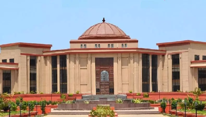 छत्तीसगढ़ हाईकोर्ट ने स्कूलों में मंत्रोच्चार के आदेश को दी मंजूरी, याचिका खारिज